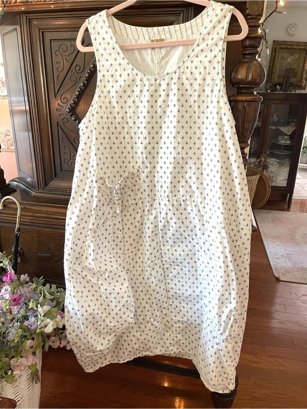 Tulip USA Cora Sleeveless Cream Midi Dress with Subtle French Motif